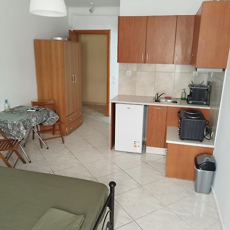 Small Apartment In The Heart Of Piraeus! Notara 43 Bagian luar foto